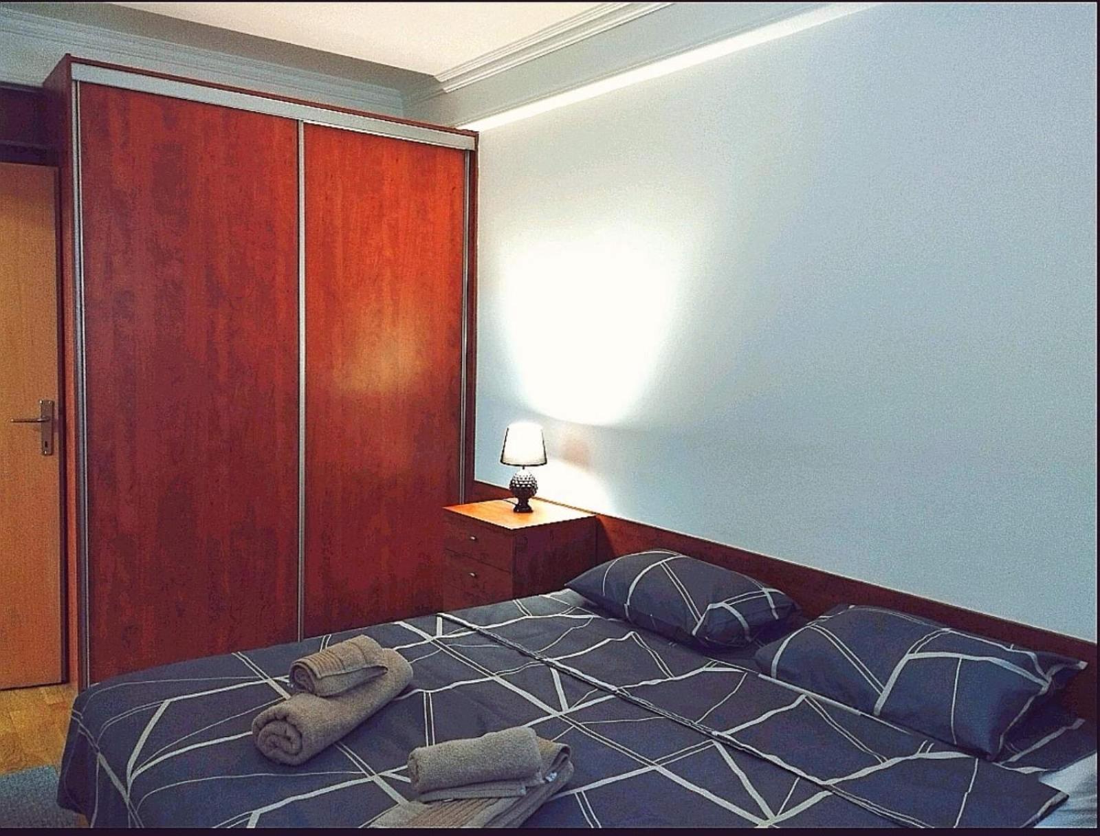 Lovely Square Apartment Purple Velvet 斯科普里 外观 照片